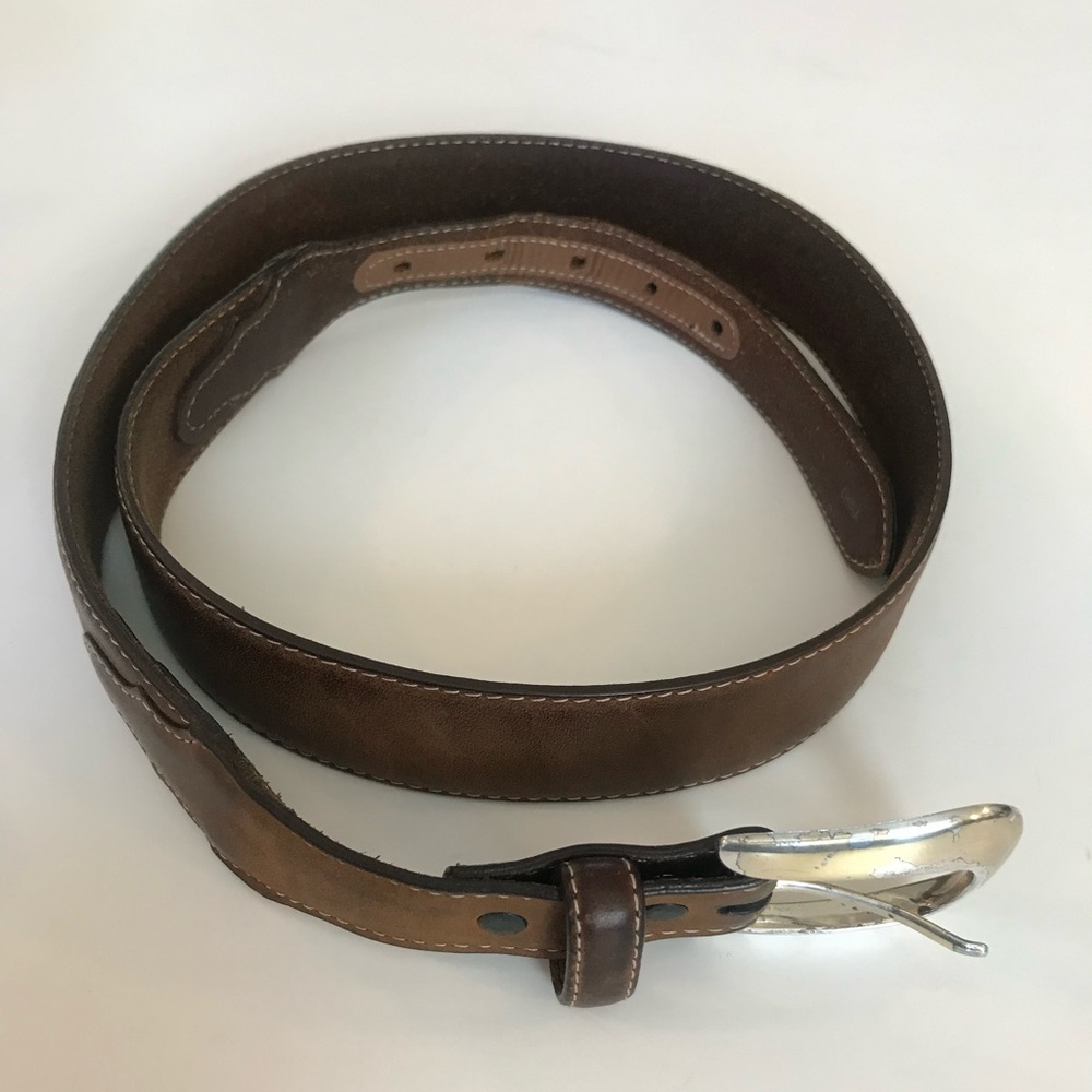 Silver Creek Classic Brown Leather Belt. Size 38.
